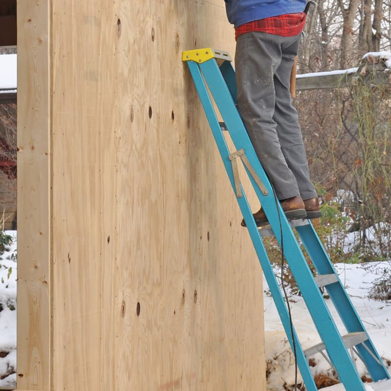 Step by Step - Climb a closed ladder