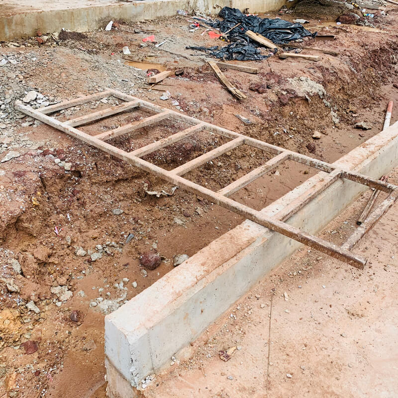 Step by Step - Use ladder as a cross over bridge
